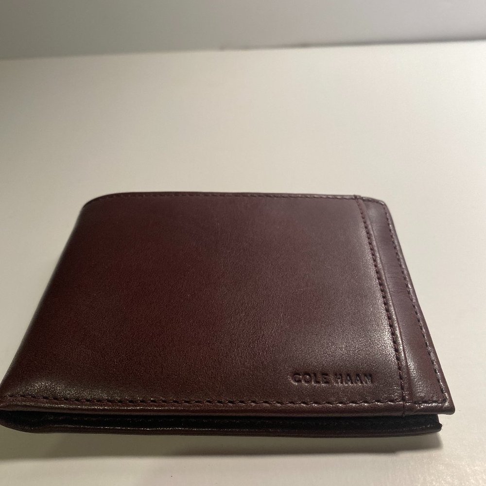 Cole Haan Mens Wallet (NWOT)